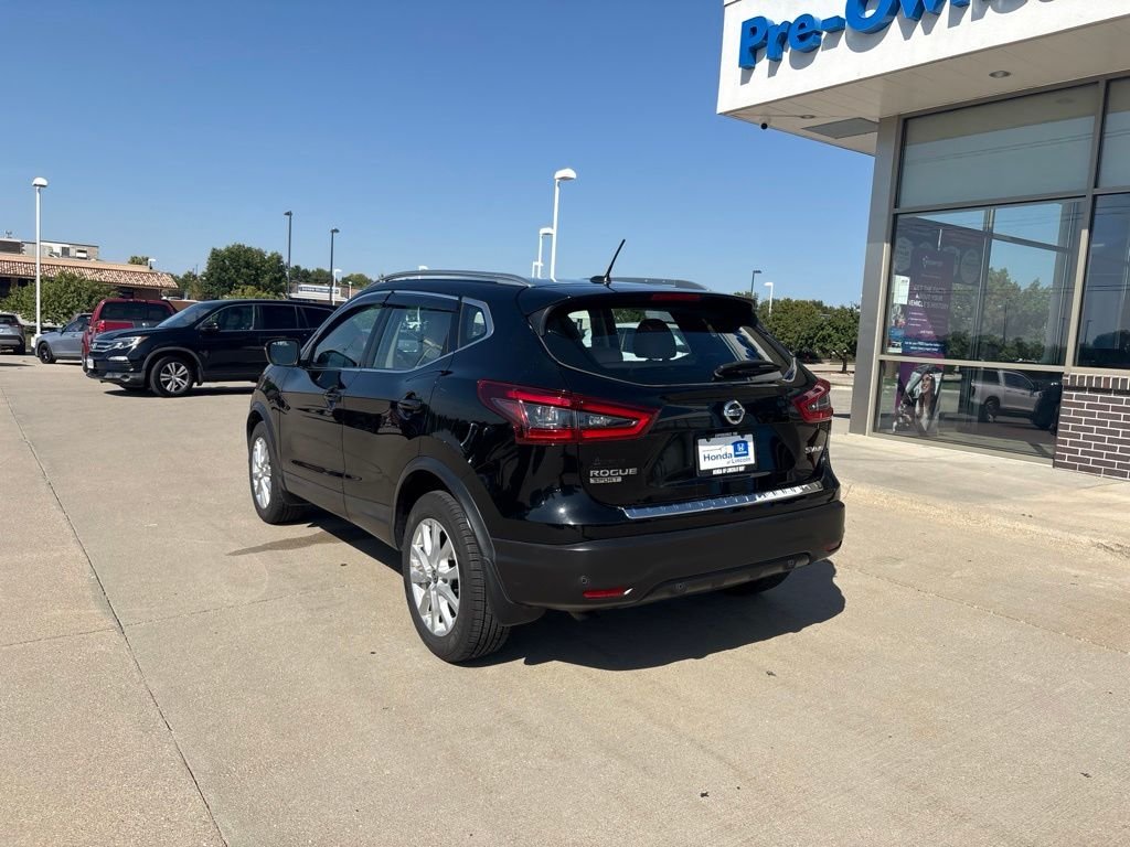 Used 2020 Magnetic Black Pearl Nissan SV image 7