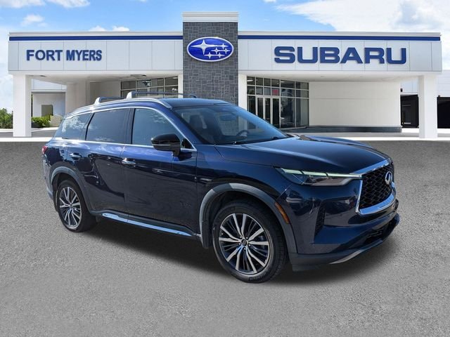 Used 2023 Blue INFINITI Sensory image 2