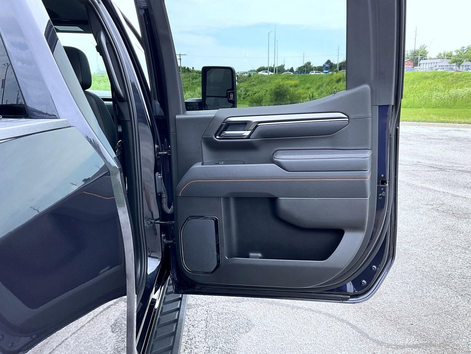 2025 GMC Sierra 1500 AT4 - Photo 17