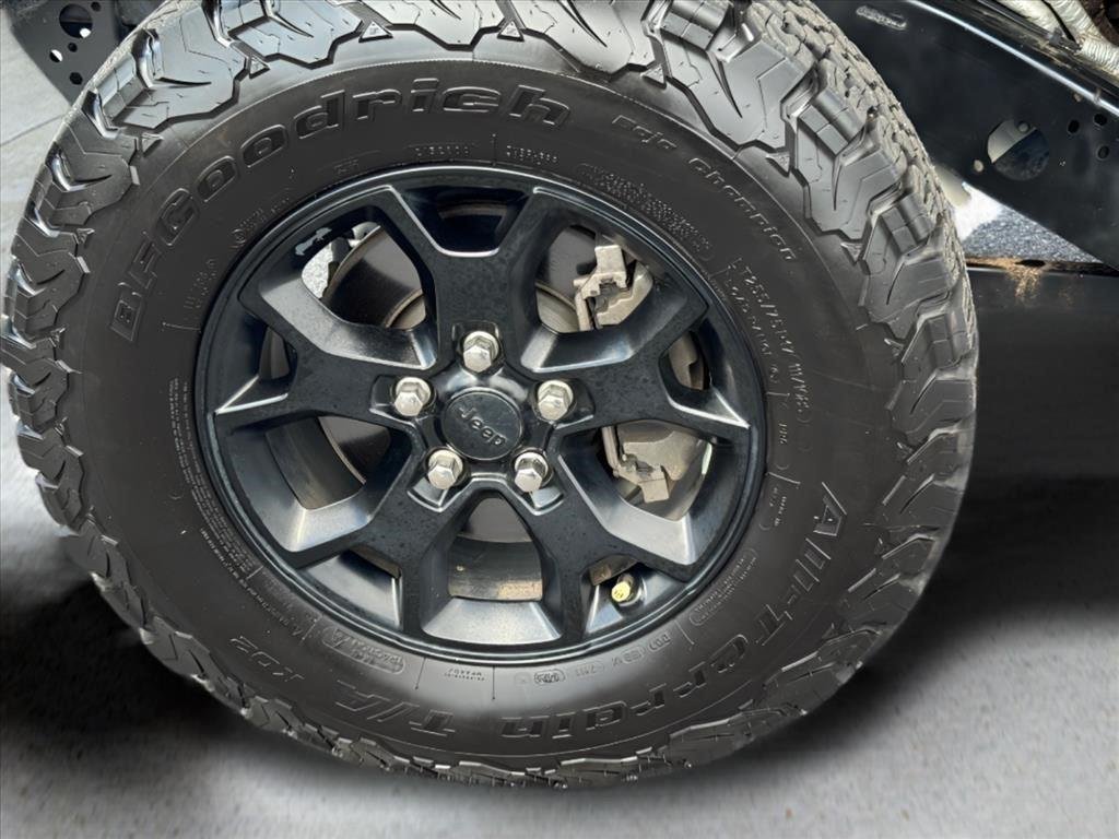 Used 2021  JEEP SPOR image 10