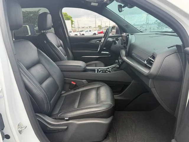 Used 2024 White Chevrolet LT image 15