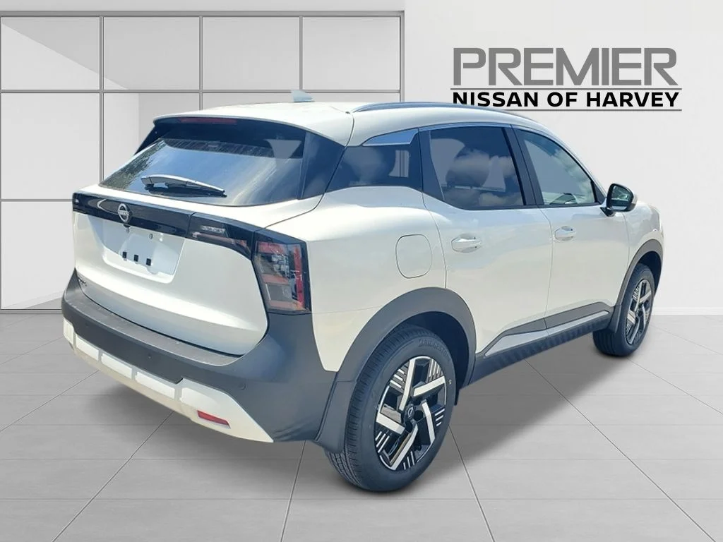 Used 2026 Aspen White Nissan SV image 6