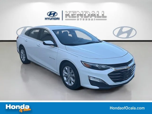 Used 2025 Summit White Chevrolet LT image 1
