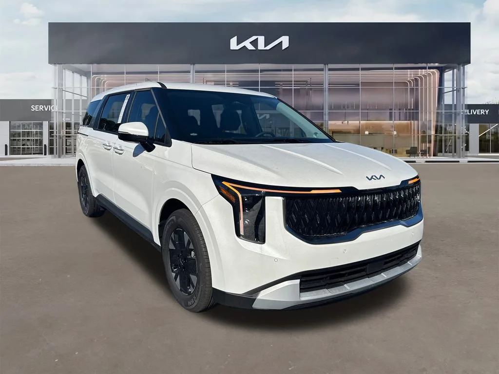 New 2025 White Kia LXS image 1