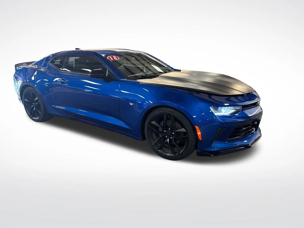 Used 2018 Blue Chevrolet 2LT image 8
