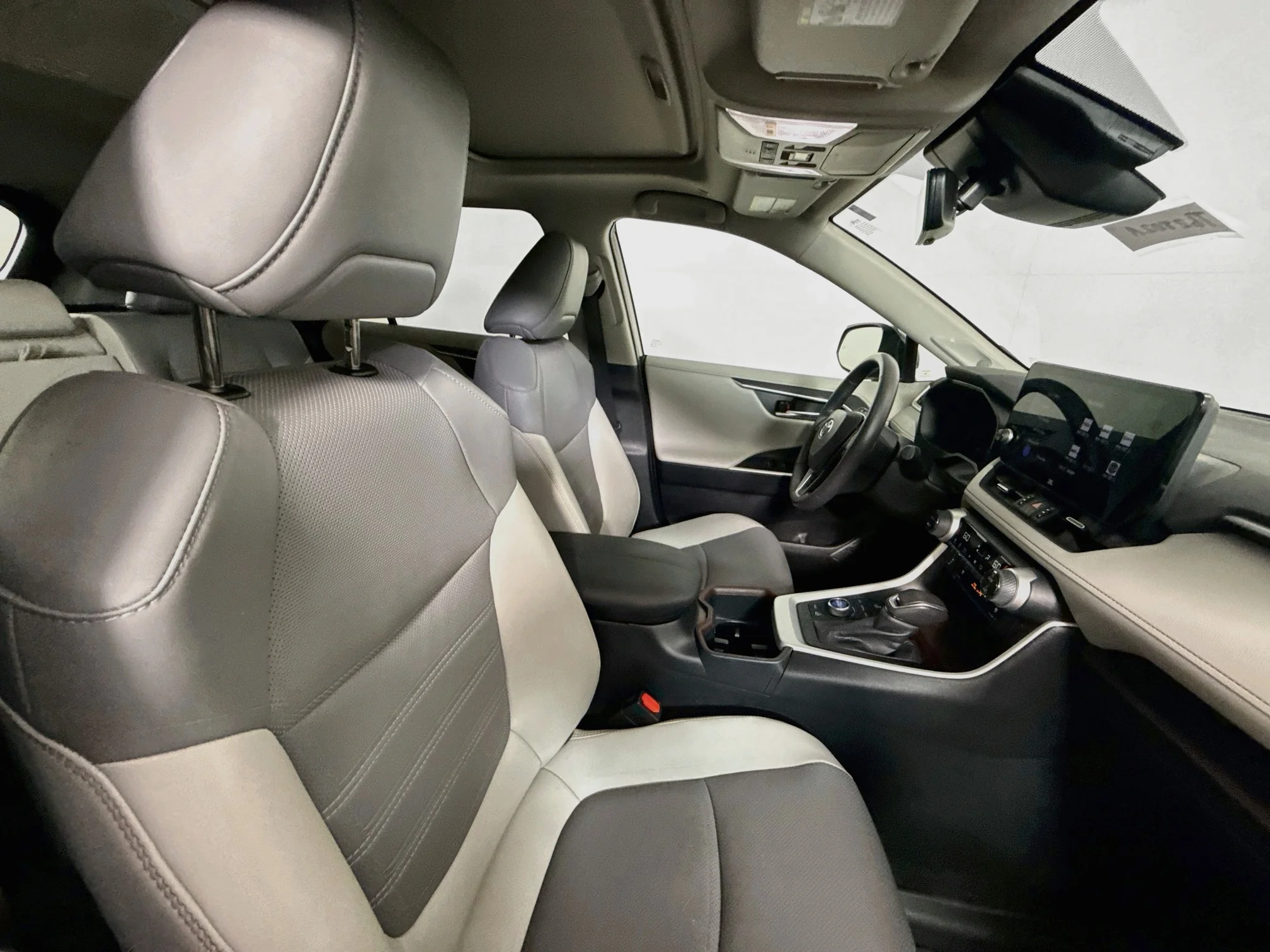 Certified Used 2025 Blueprint Toyota Limited image 26