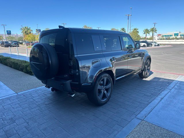 Certified Used 2023  Land Rover  image 5