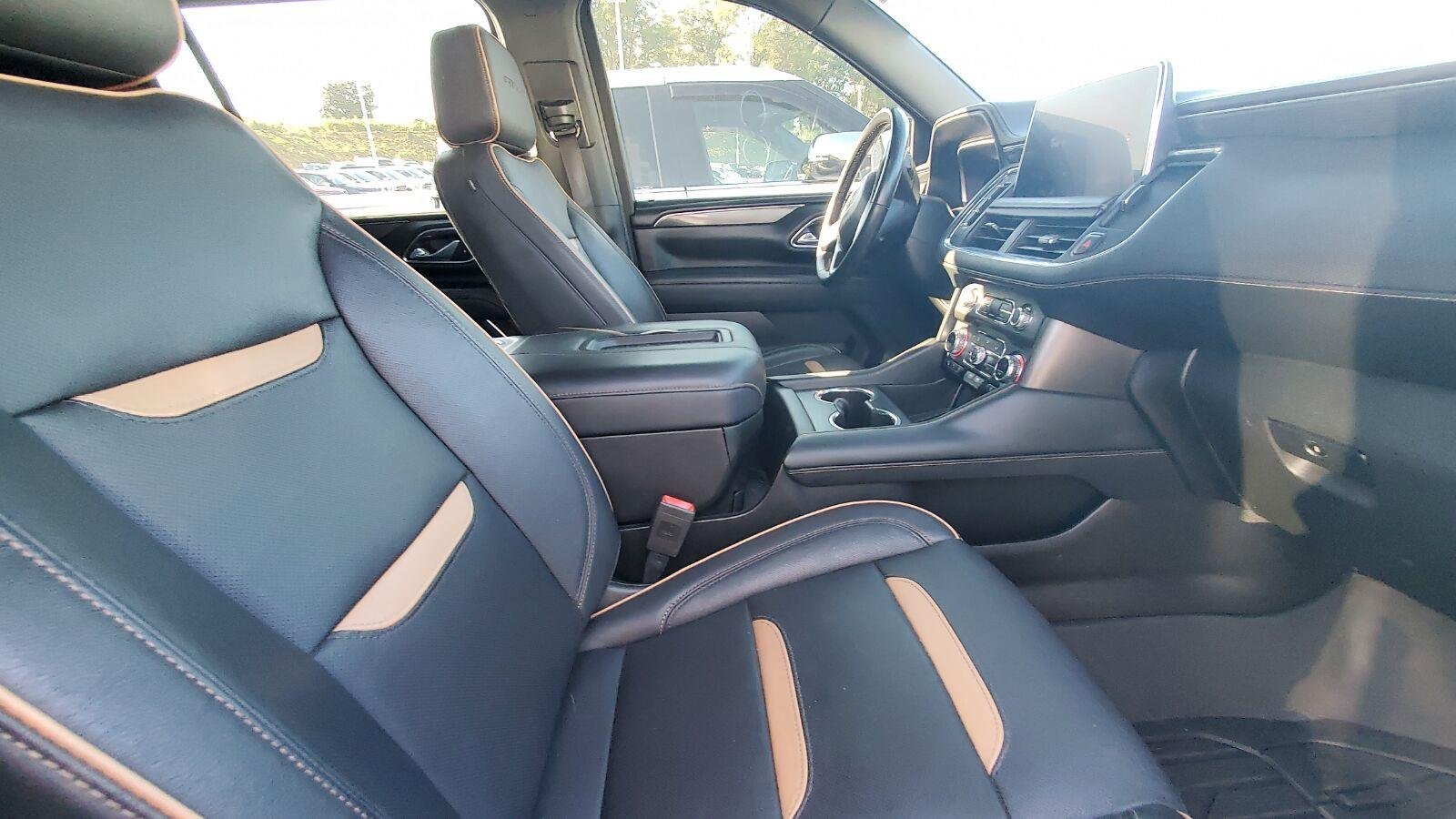 Used 2023 STERLING METALLIC GMC AT4 image 4