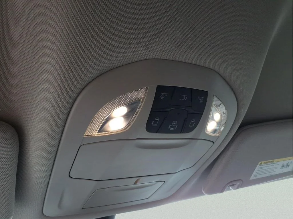 Used 2024 White Chrysler Touring L image 25