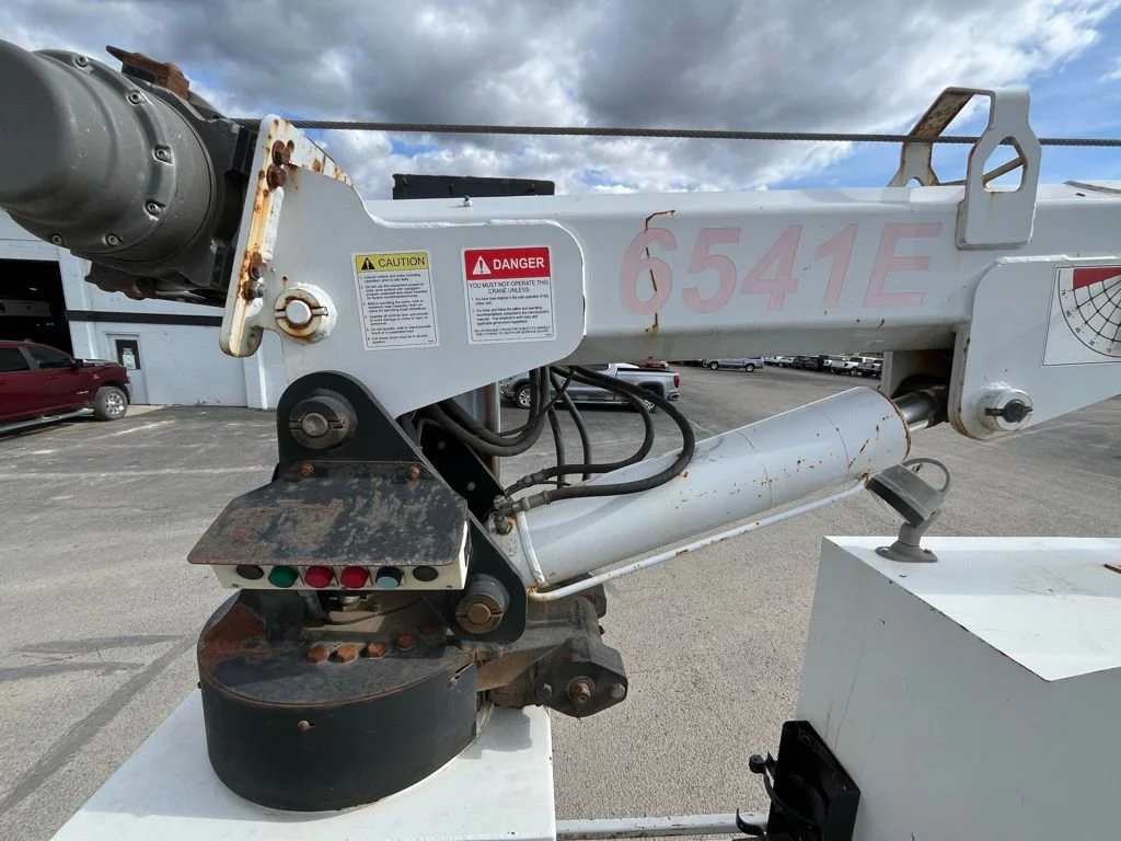 Used 2005 White Sterling ACTERRA image 26