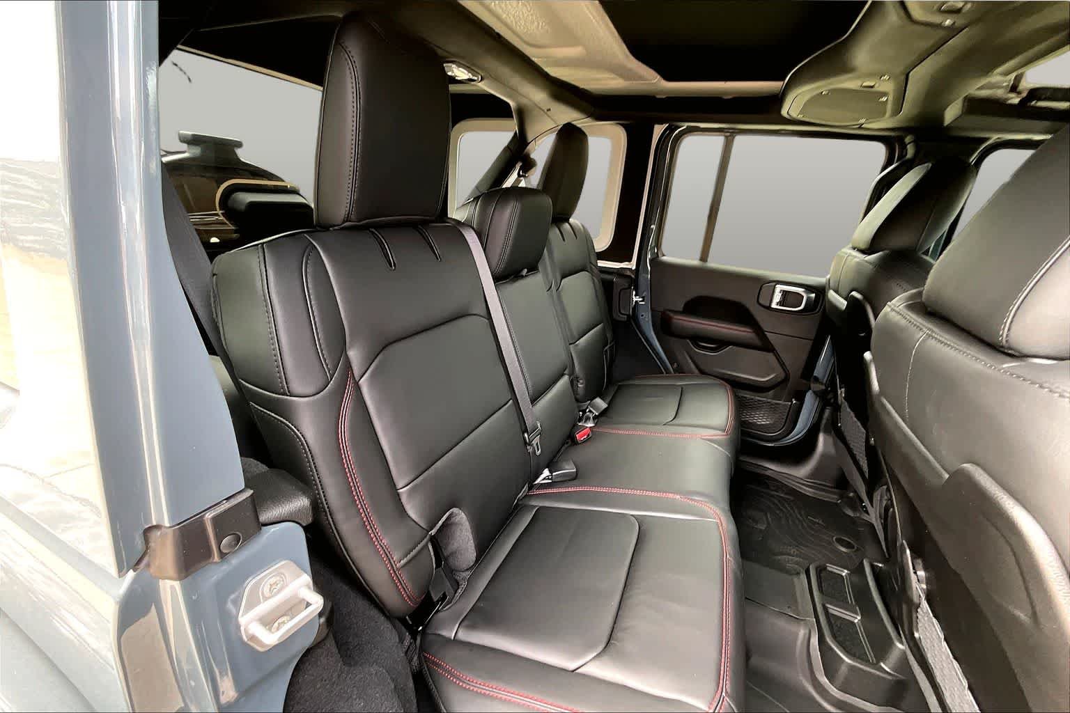 New 2026 Anvil Clear-Coat Exterior Paint Jeep Rubicon X image 23