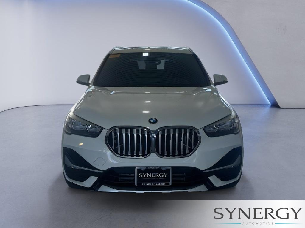 Used 2020 Alpine White BMW sDrive28i image 2