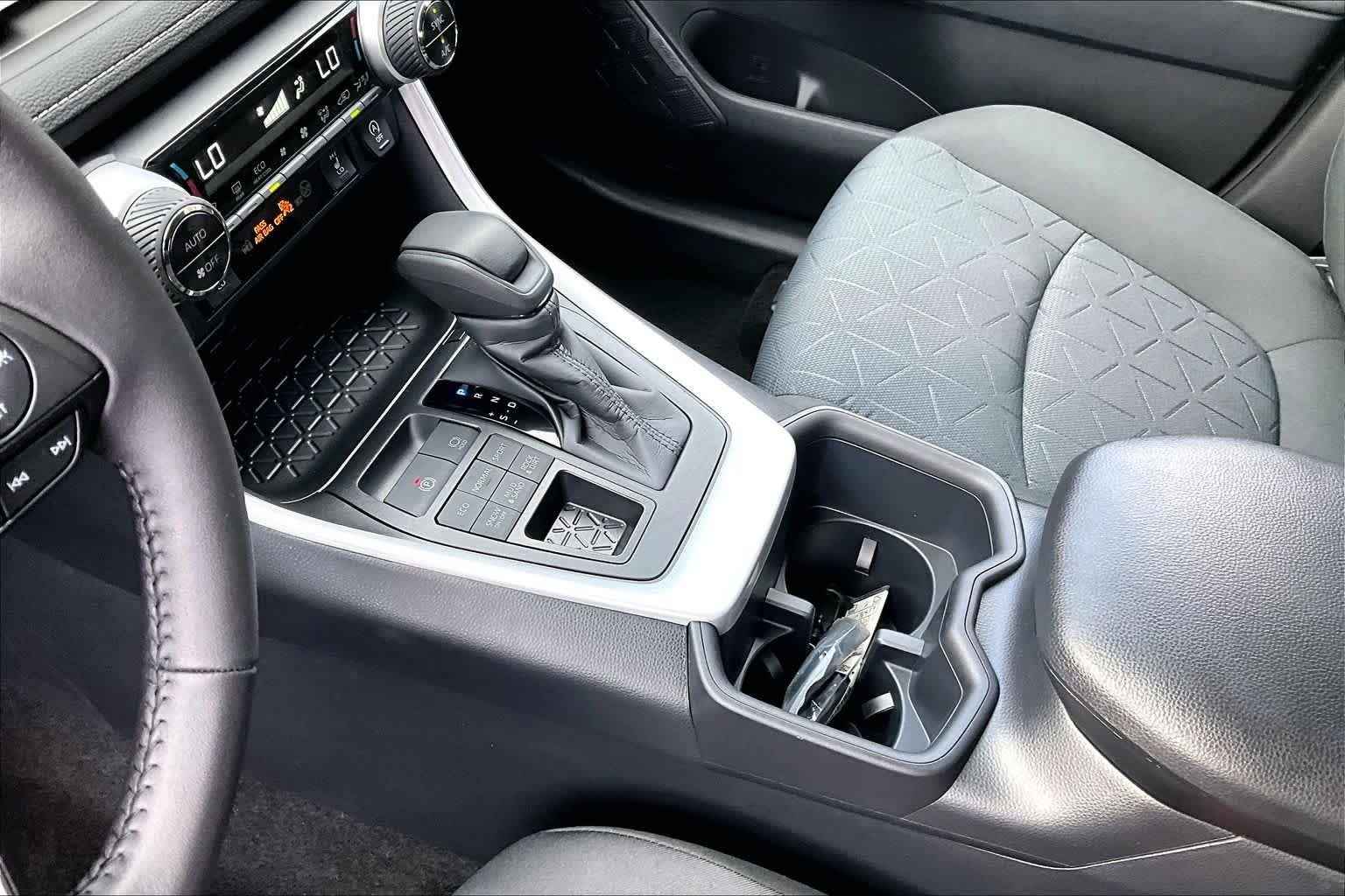 Used 2025 Midnight Black Metallic Toyota XLE image 16