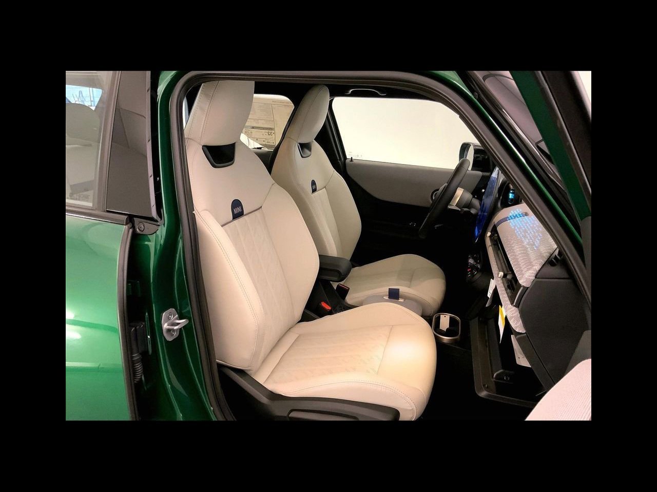 New 2026 British Racing Green IV Metallic MINI ICONIC image 7