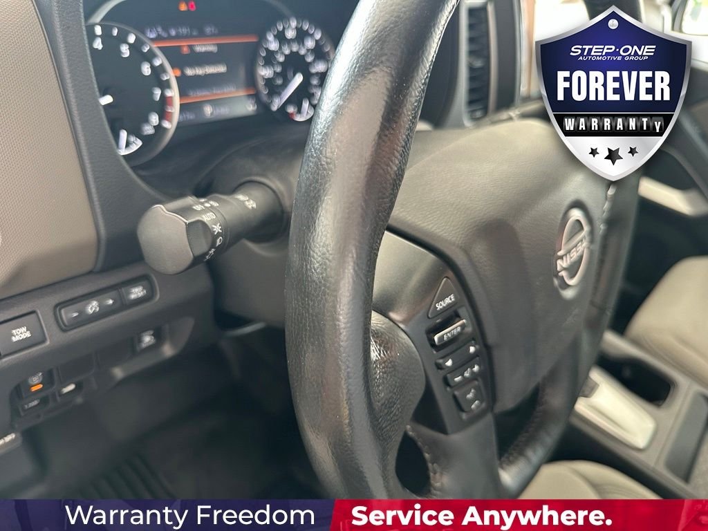 Used 2022 Gray Nissan SV image 19