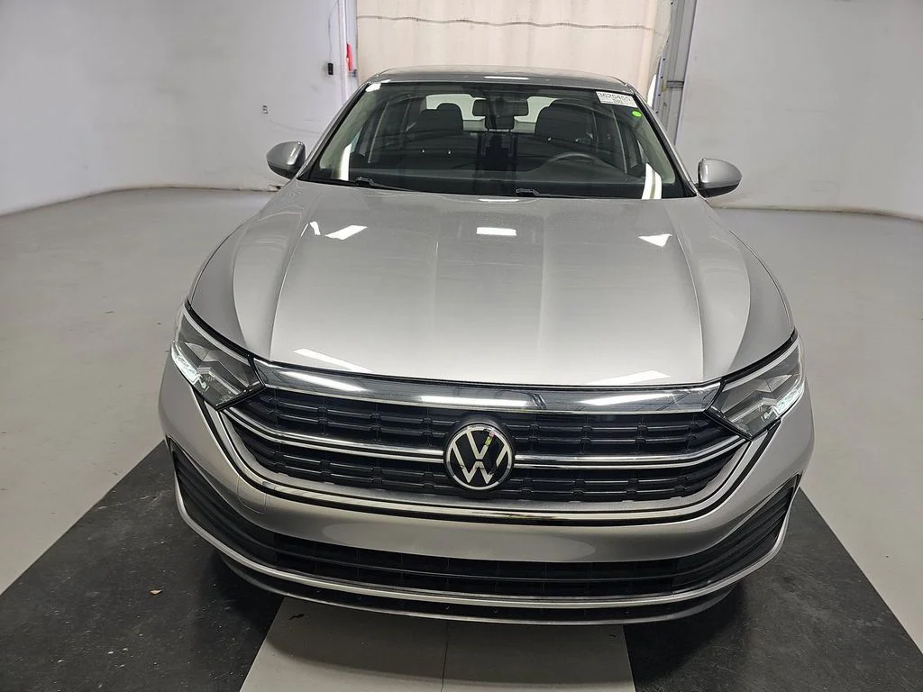3VWCM7BU3NM005821