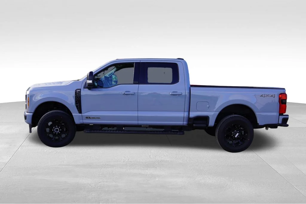 Used 2025 Gray Ford Lariat image 9