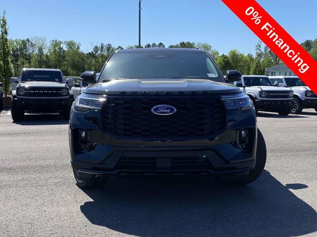 New 2026 Agate Black Metallic Ford ST-Line image 8