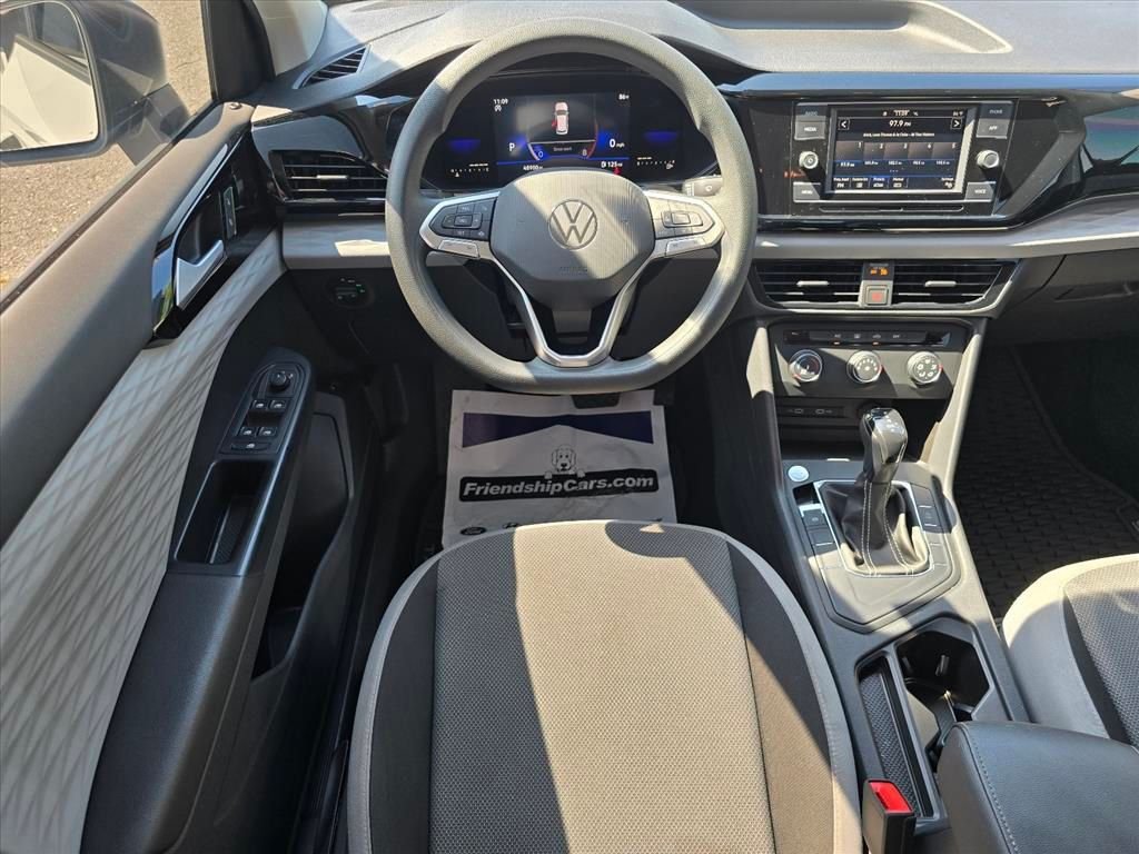 Used 2022 White Volkswagen 1.5T S image 3