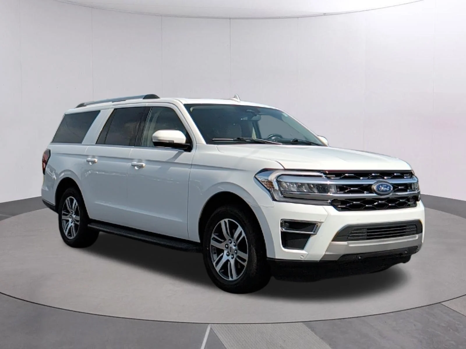 Used 2024 Oxford White Ford Limited image 5