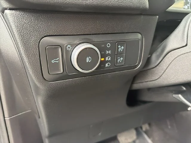 Used 2022 Gray Ford SEL image 21