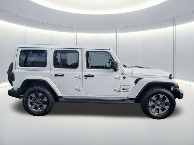 Used 2020 White Jeep Unlimited Sahara image 7