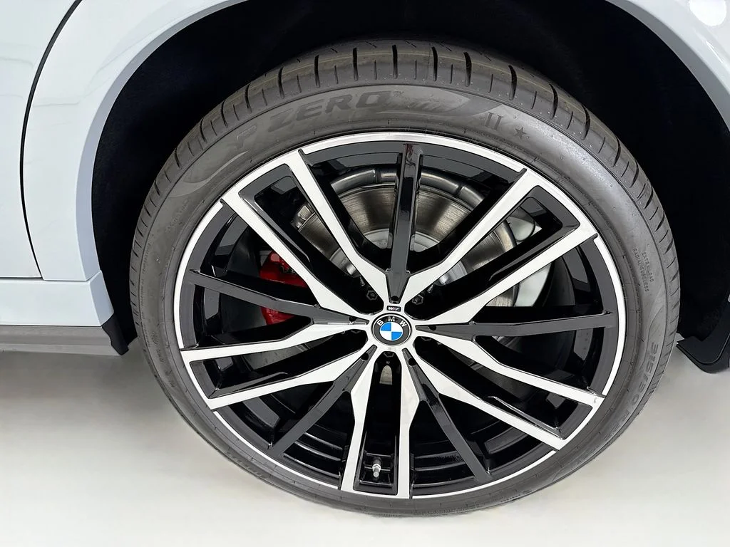 New 2027 Gray BMW M60i image 30