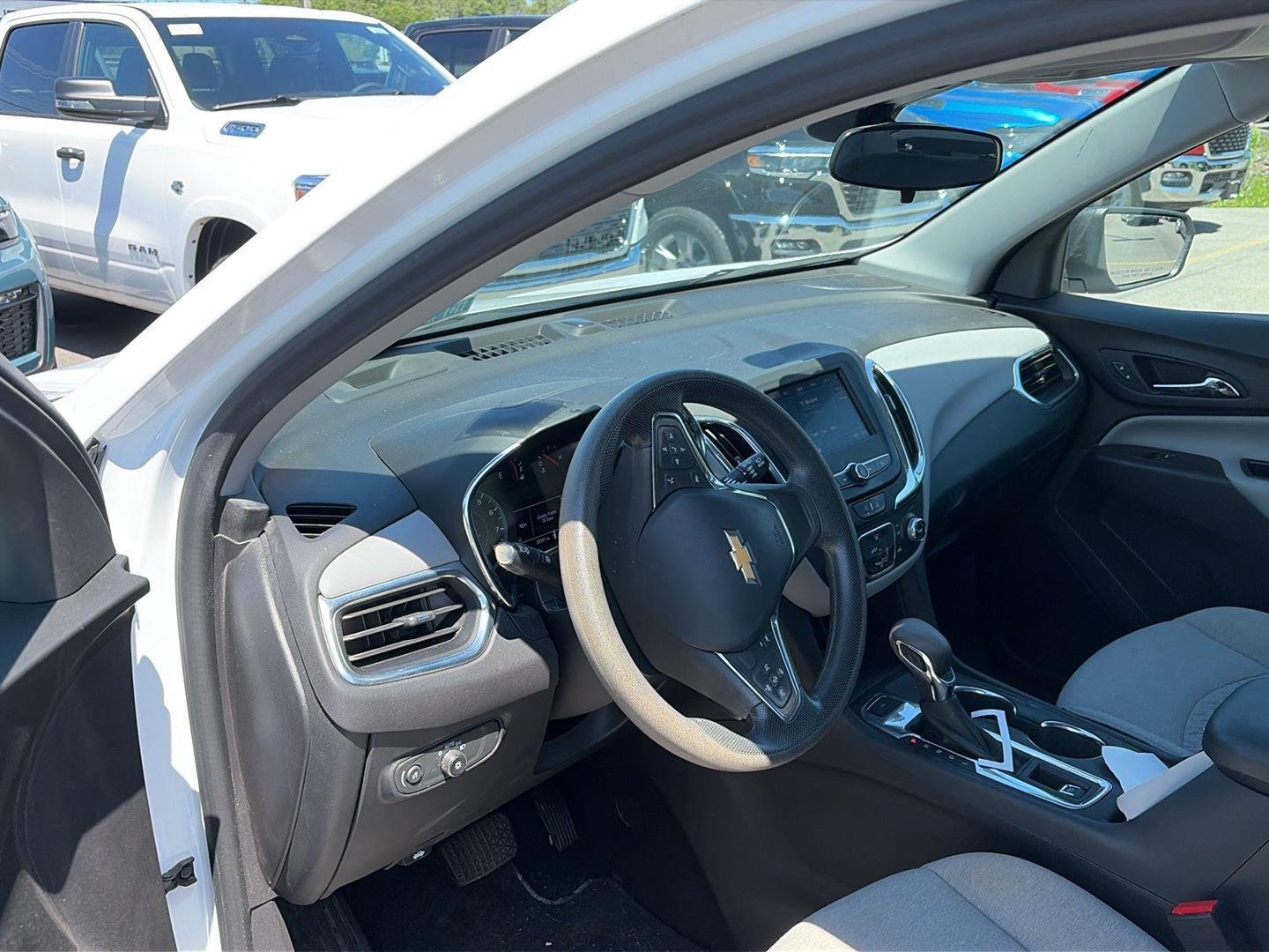 Used 2024 Summit White Chevrolet LS image 5