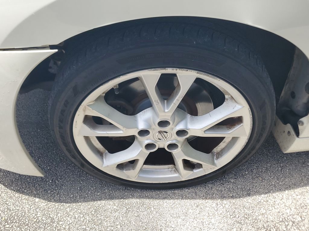 Used 2013 White Nissan 3.5 SV image 4