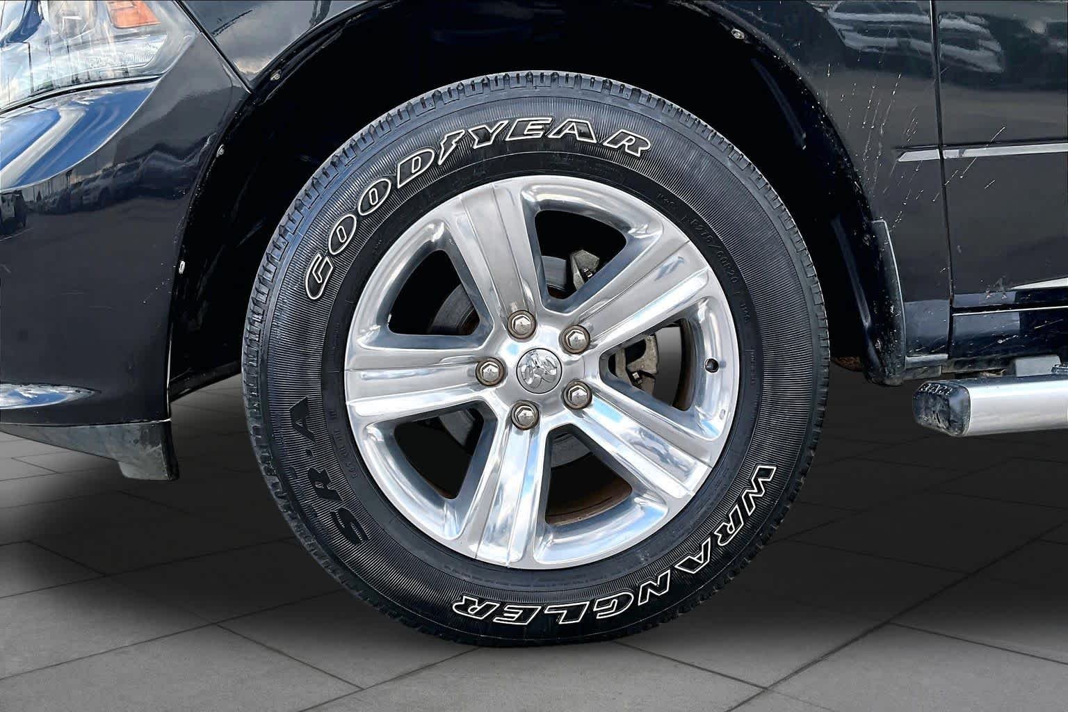 Used 2017 Brilliant Black Crystal Pearlcoat Ram Sport image 11