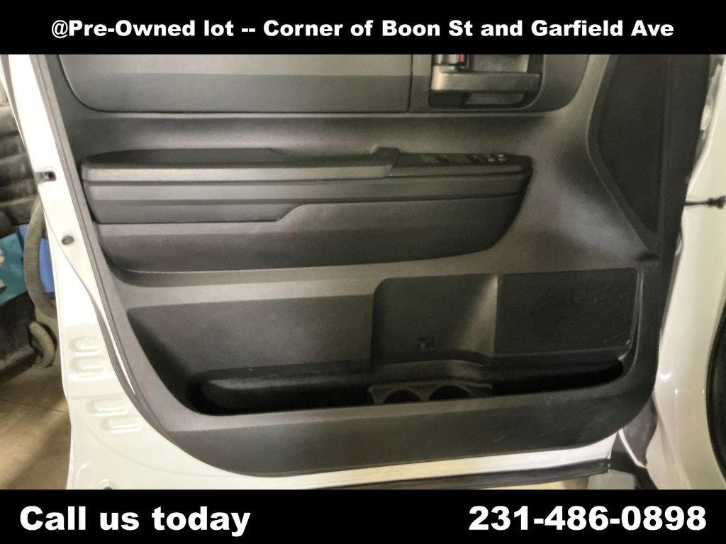 Used 2017 White Toyota SR image 11