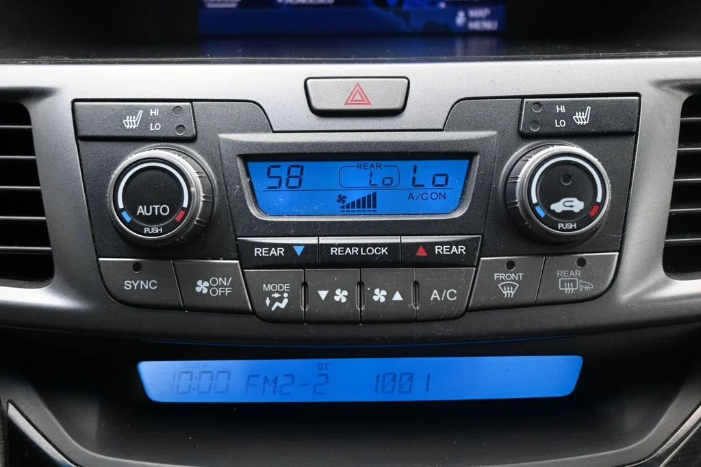 Used 2012  Honda Touring image 20
