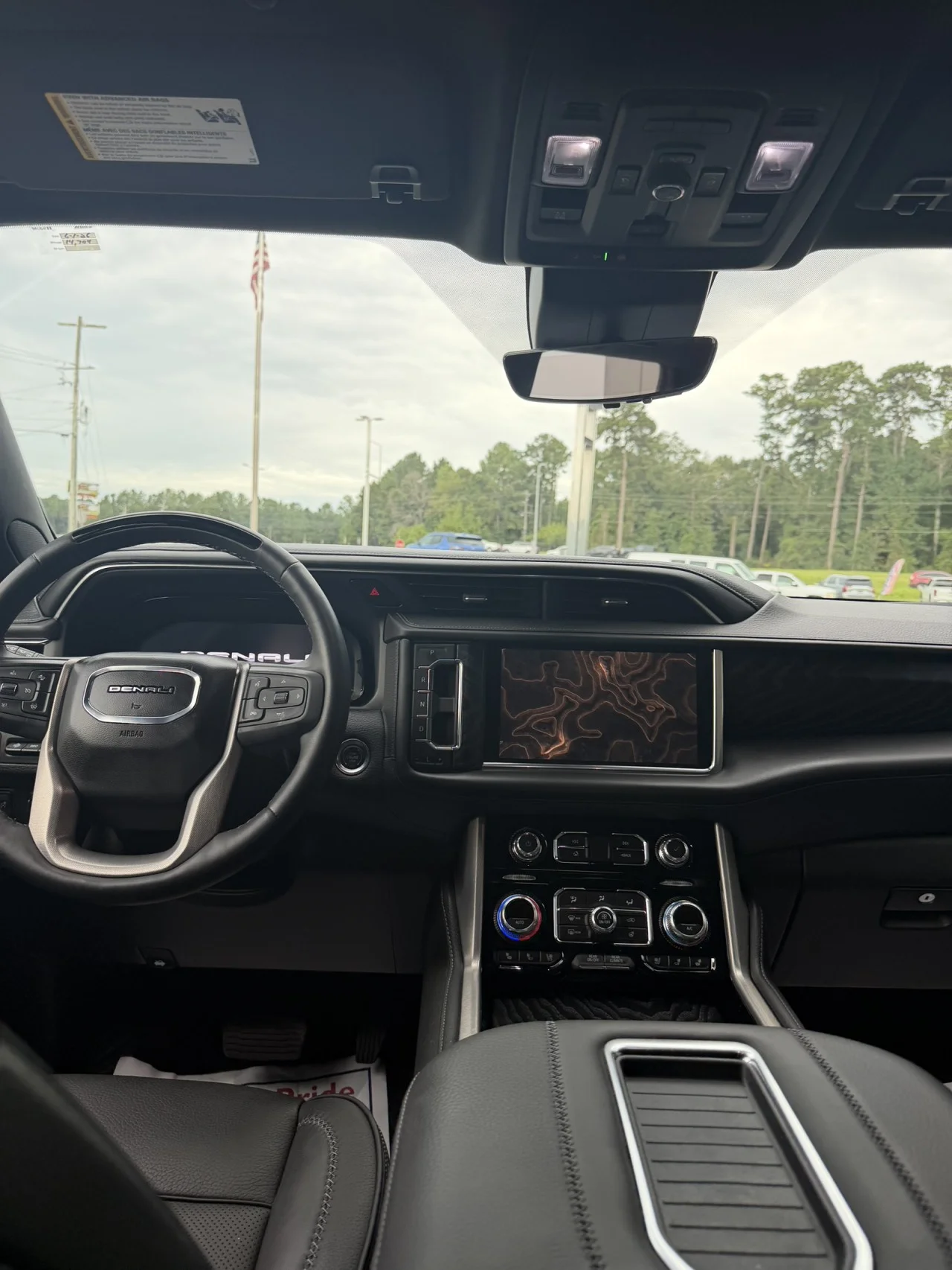 Used 2024 Onyx Black GMC Denali image 11