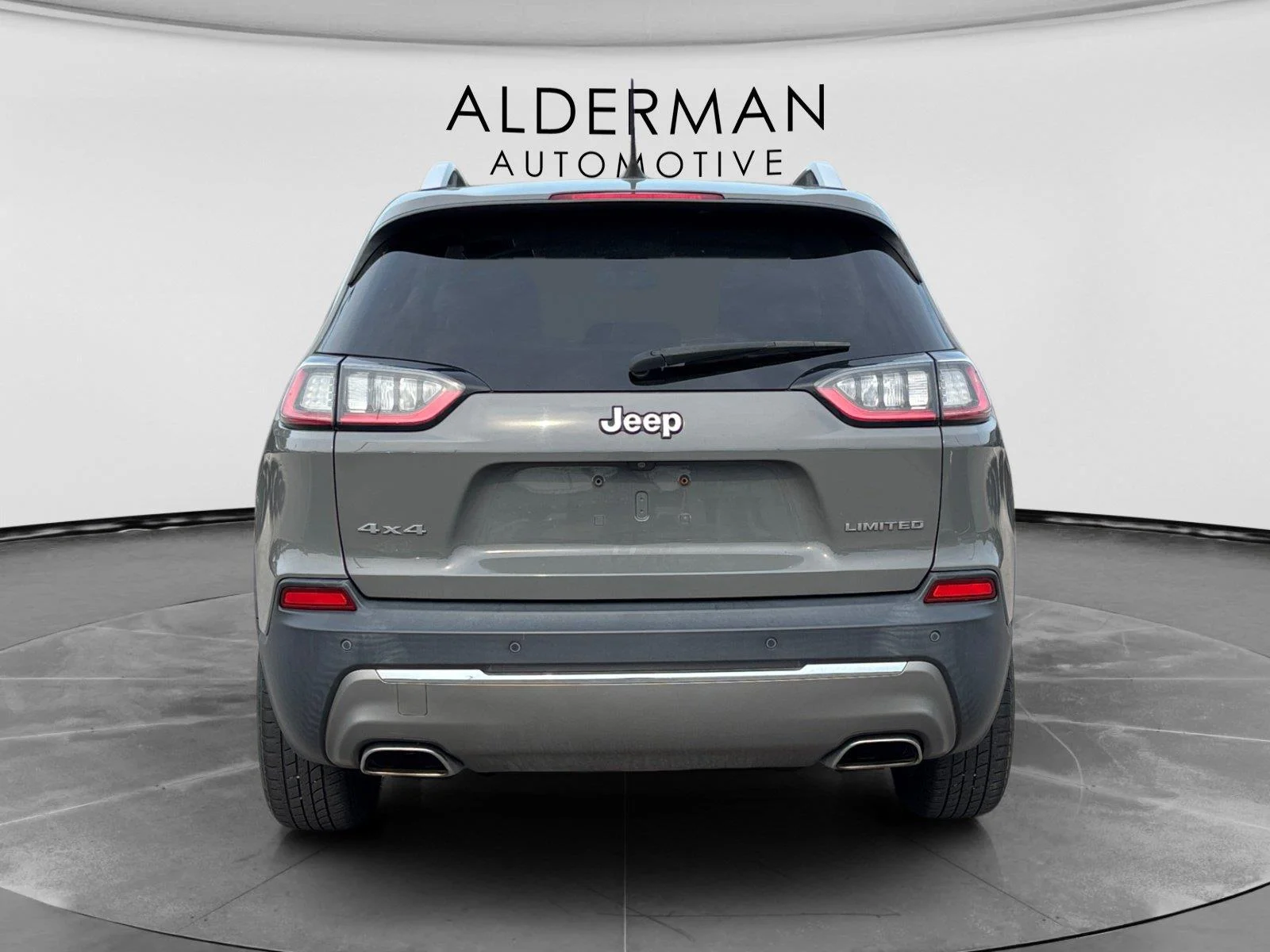 Used 2019 Sting-Gray Clearcoat Jeep Limited image 4