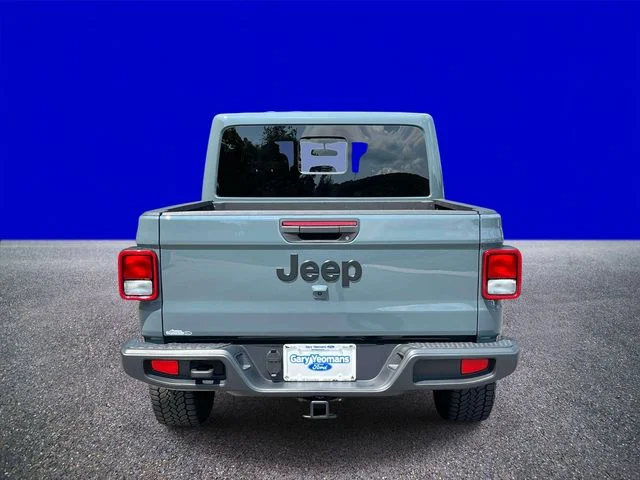Used 2025 Anvil Clearcoat Jeep Nighthawk image 4