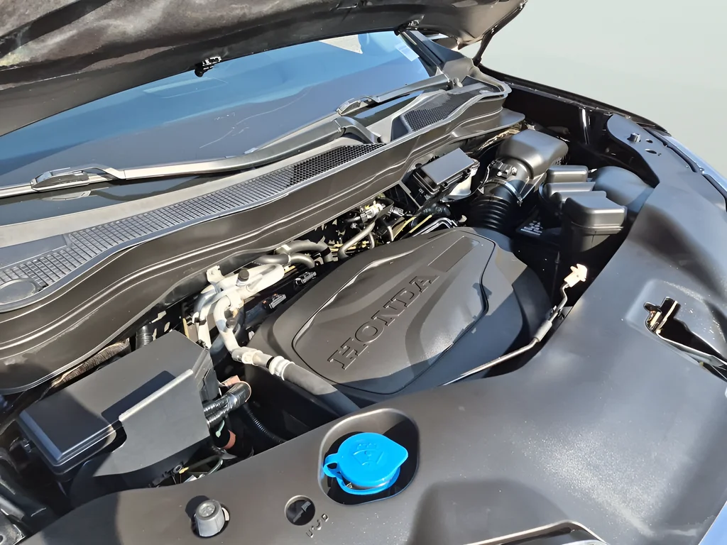 Used 2022 Black Honda Touring image 18