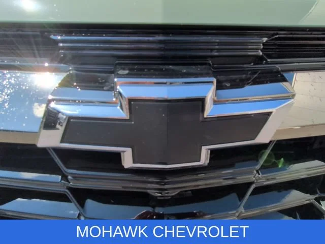 Used 2025 Cacti Green Chevrolet ACTIV image 31