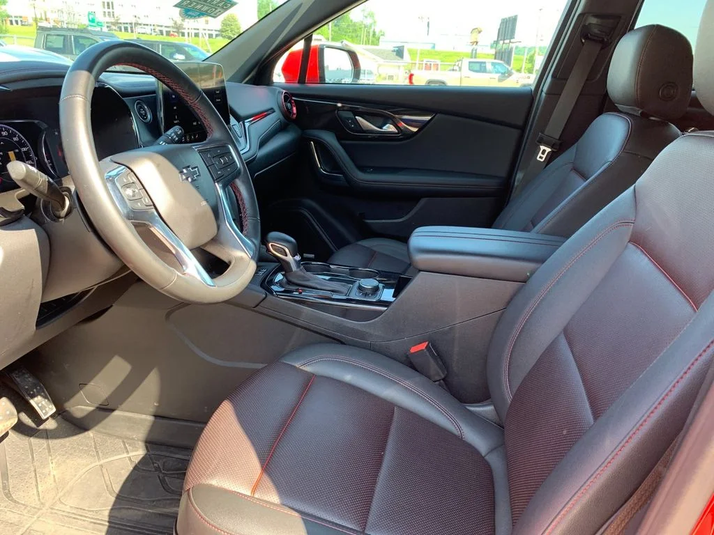 Used 2023 Red Chevrolet RS image 11