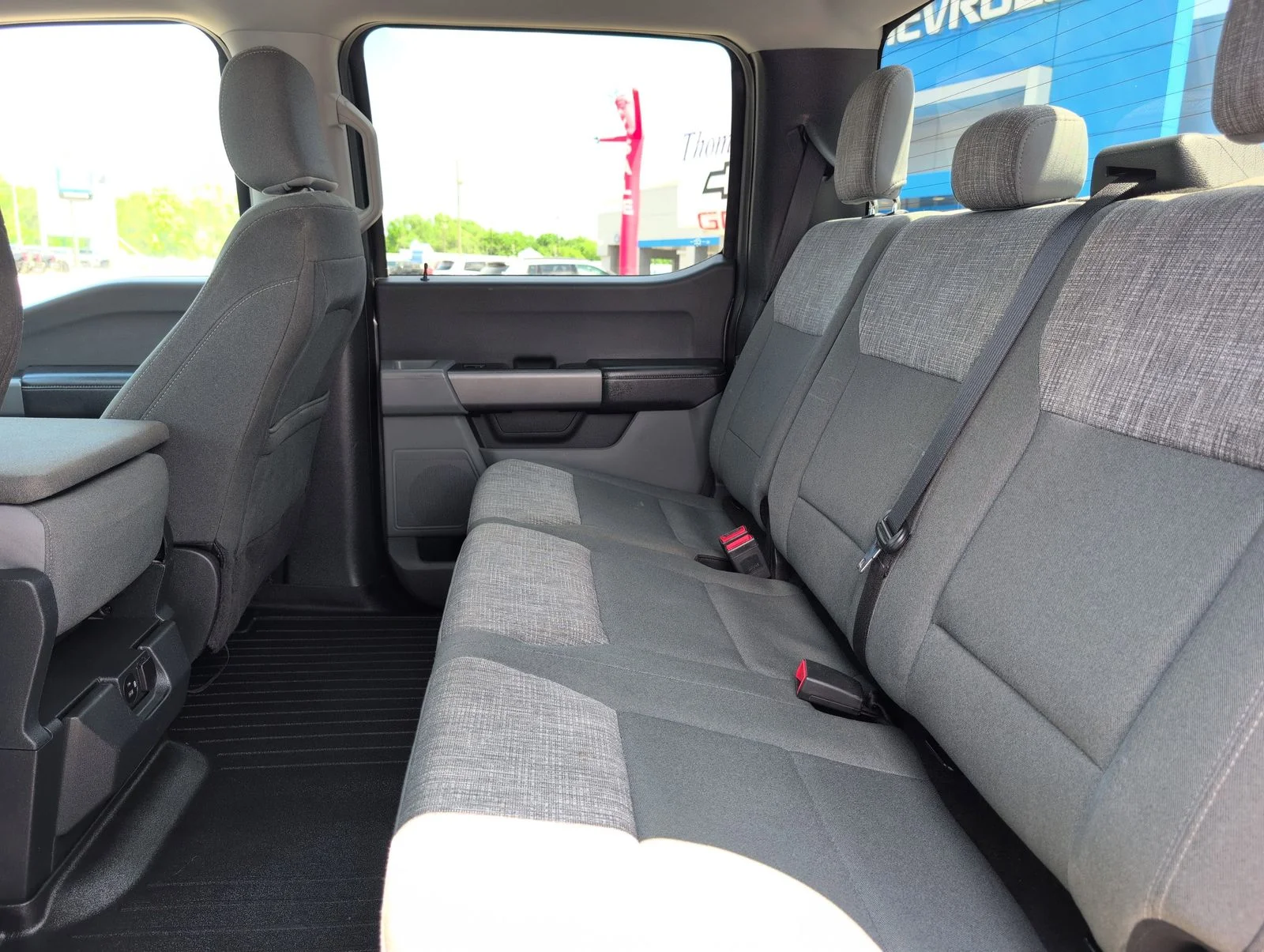Used 2023 Gray Ford XLT image 32