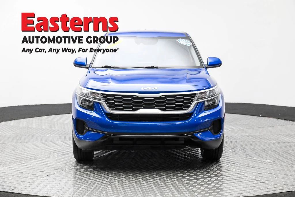Used 2022 Blue Kia LX image 2