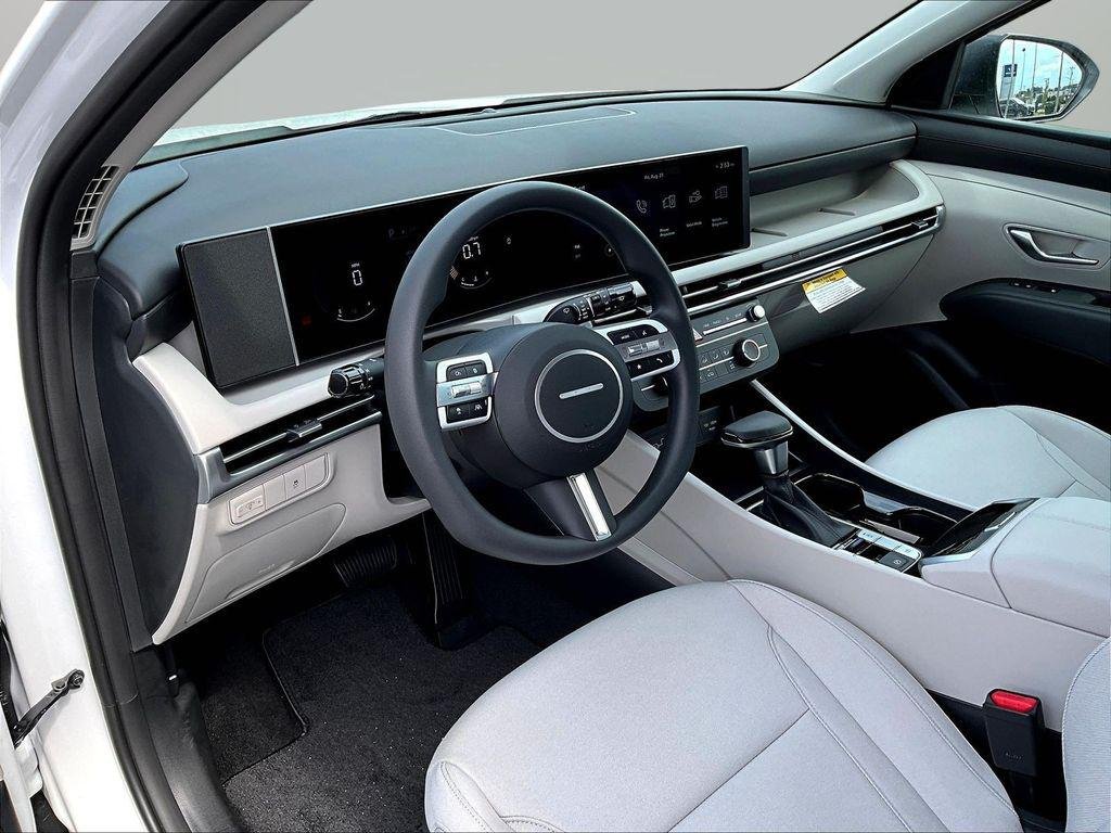 New 2026 White Hyundai SE AWD image 15