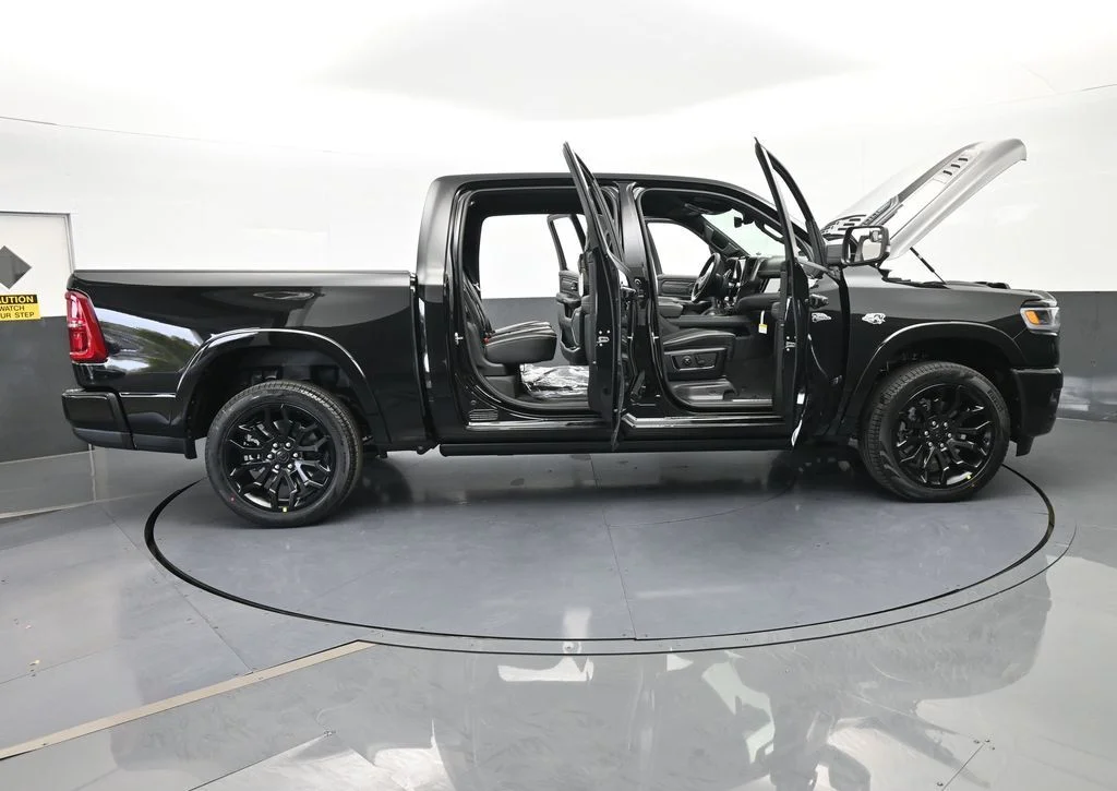 New 2026 Diamond Black Crystal Pearlcoat RAM Limited image 71