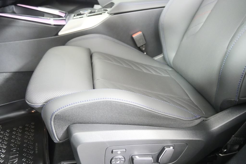 New 2026 Brooklyn Grey Metallic BMW 30 xDrive image 11