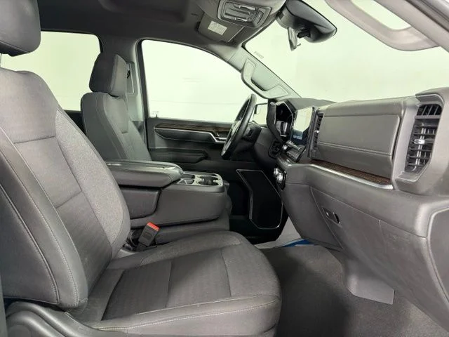 Certified Used 2024 White GMC Elevation image 38