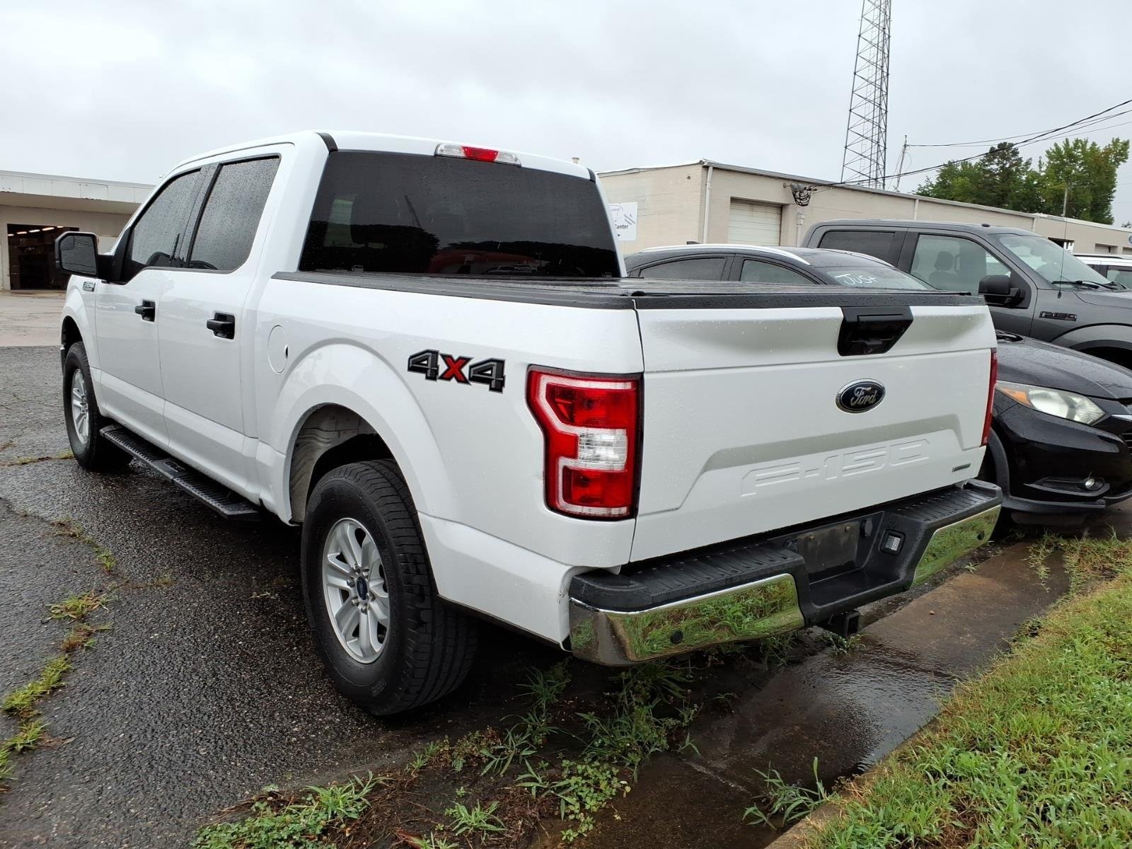Used 2018 Oxford White Ford XLT image 4
