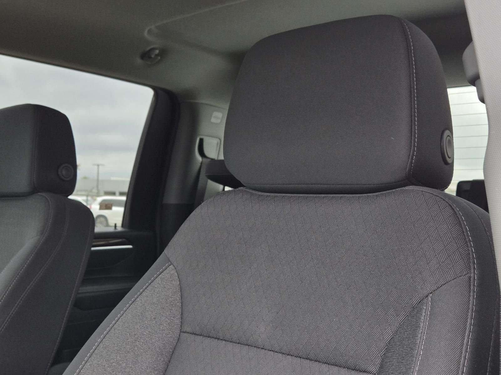 Used 2025 Summit White Chevrolet LT image 18