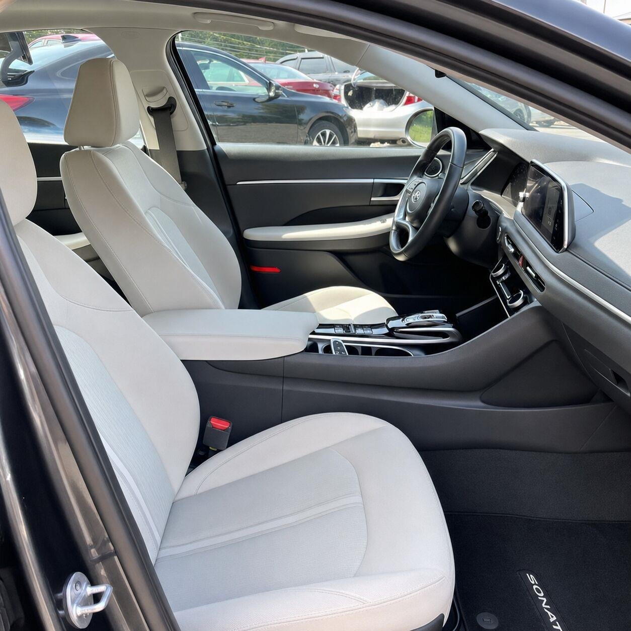 Used 2023 Portofino Gray Hyundai SEL image 10