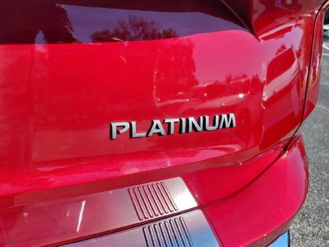 Used 2025 Red Nissan Platinum image 7