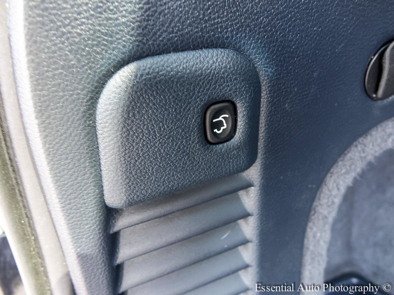 Used 2020 Diamond Black Crystal Pearlcoat Jeep Summit image 23