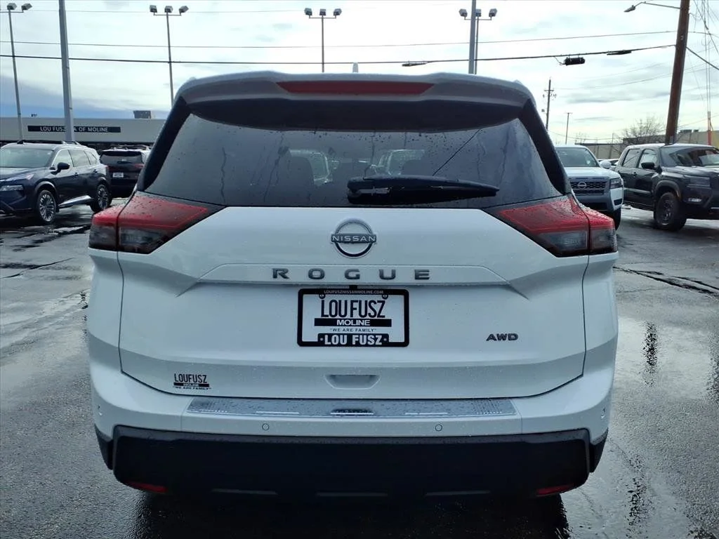 2026 Nissan Rogue SV - Photo 32